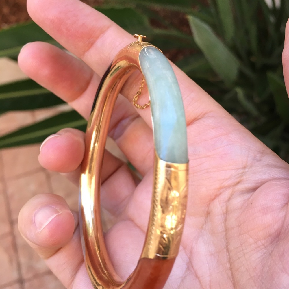 Multi color jade solid 14k hinged bangle bracelet - Picture 12 of 15